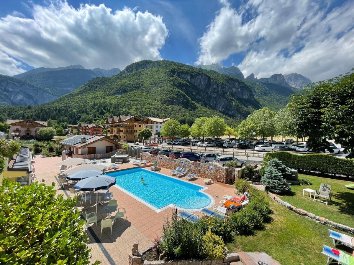 Alledolomiti Boutique Lake Hotel - Adults Friendly 莫尔韦诺 外观 照片