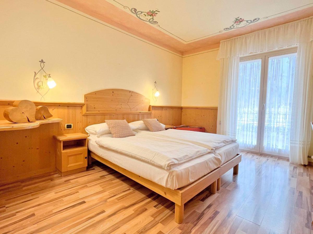 Alledolomiti Boutique Lake Hotel - Adults Friendly 莫尔韦诺 外观 照片