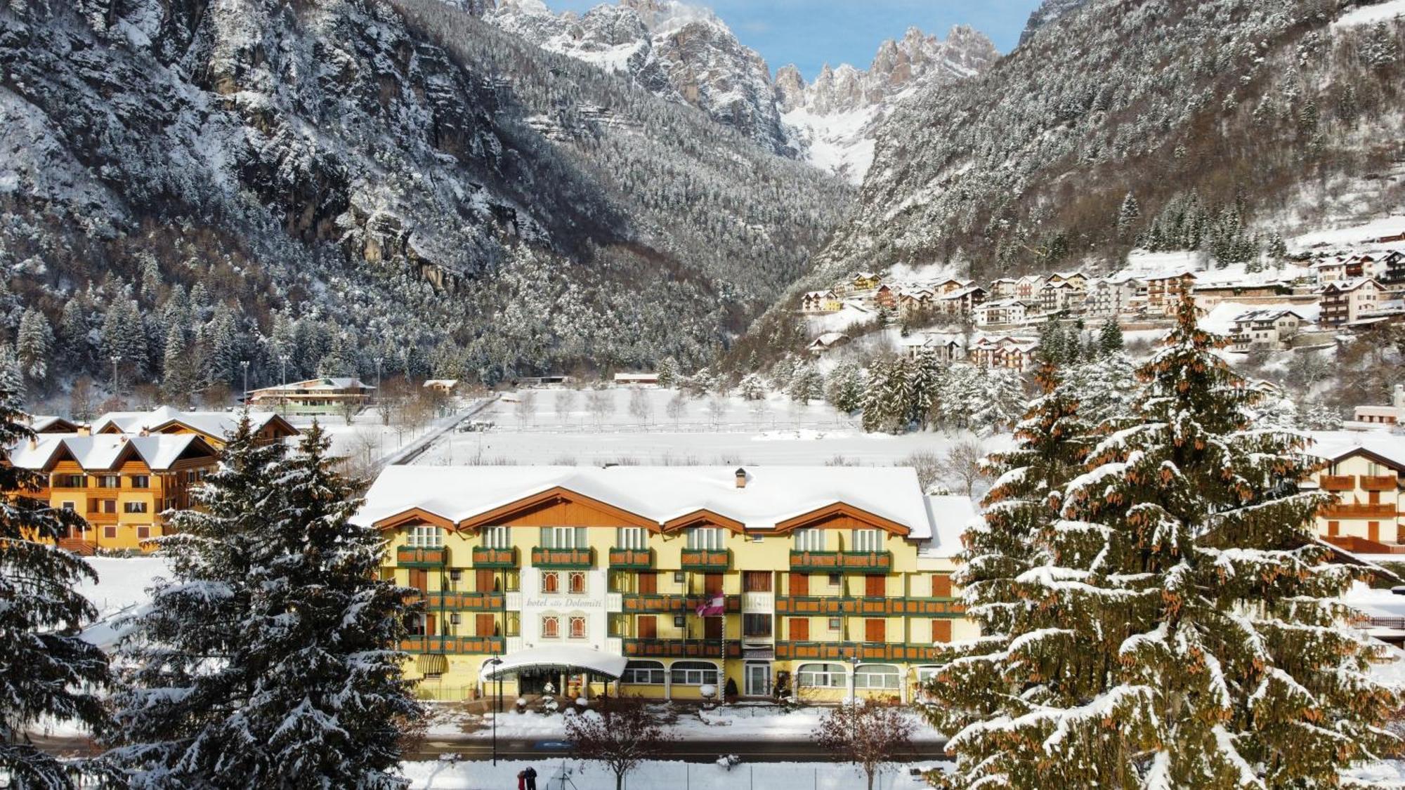 Alledolomiti Boutique Lake Hotel - Adults Friendly 莫尔韦诺 外观 照片