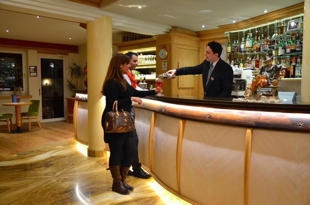 Alledolomiti Boutique Lake Hotel - Adults Friendly 莫尔韦诺 外观 照片
