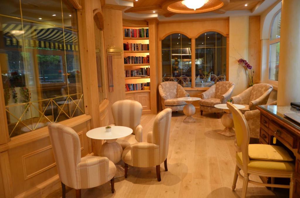 Alledolomiti Boutique Lake Hotel - Adults Friendly 莫尔韦诺 外观 照片